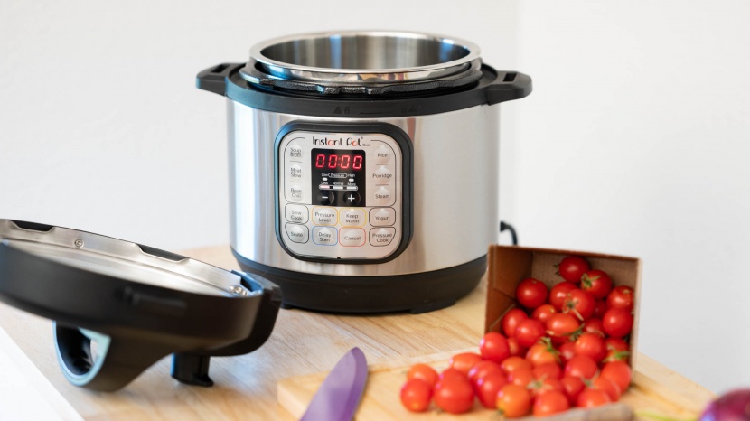 instant pot duo mini - we found the stainless steel cooking pot relatively easy to clean.