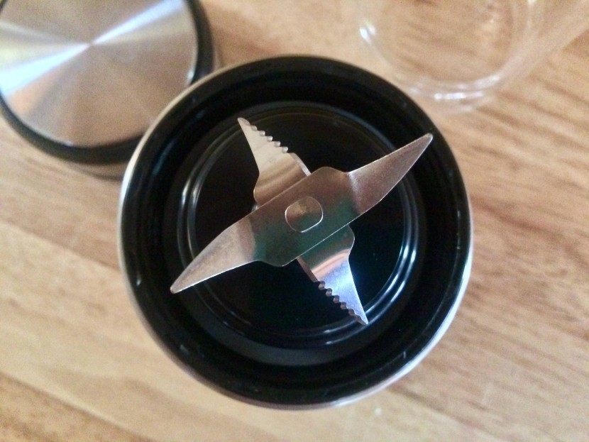 portable blender - a good durable blender has a quality blade that can slice through...