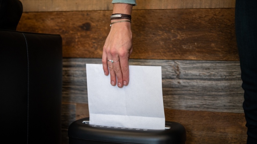 amazon basics 8-sheet cross-cut - the amazon basics 8-sheet cross-cut handled pretty much everything...