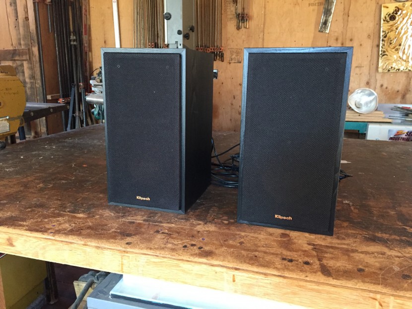 bookshelf speaker - the klipsch r-51pm speakers sound the best out of any in our review.