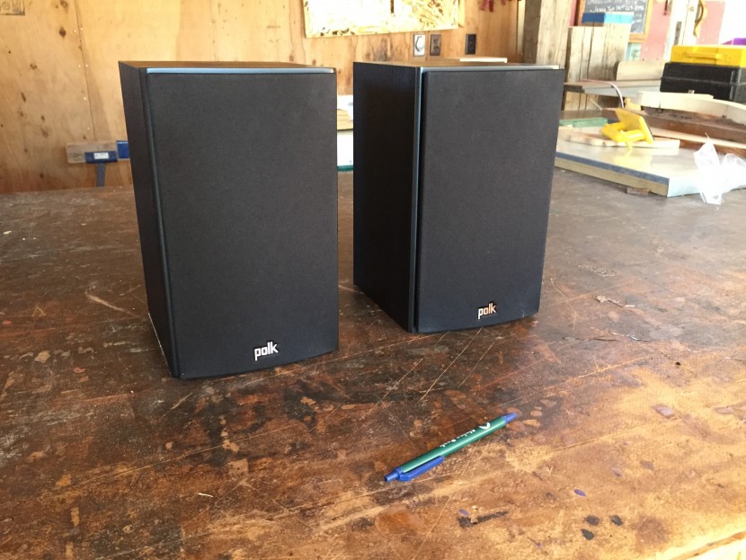 bookshelf speaker - the polk t15 is a good value option for audiophiles who are...