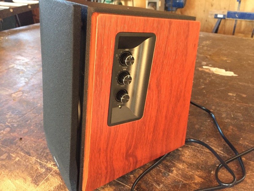 bookshelf speaker - the edifier r1700bt bluetooth features stylish and ergonomic volume...