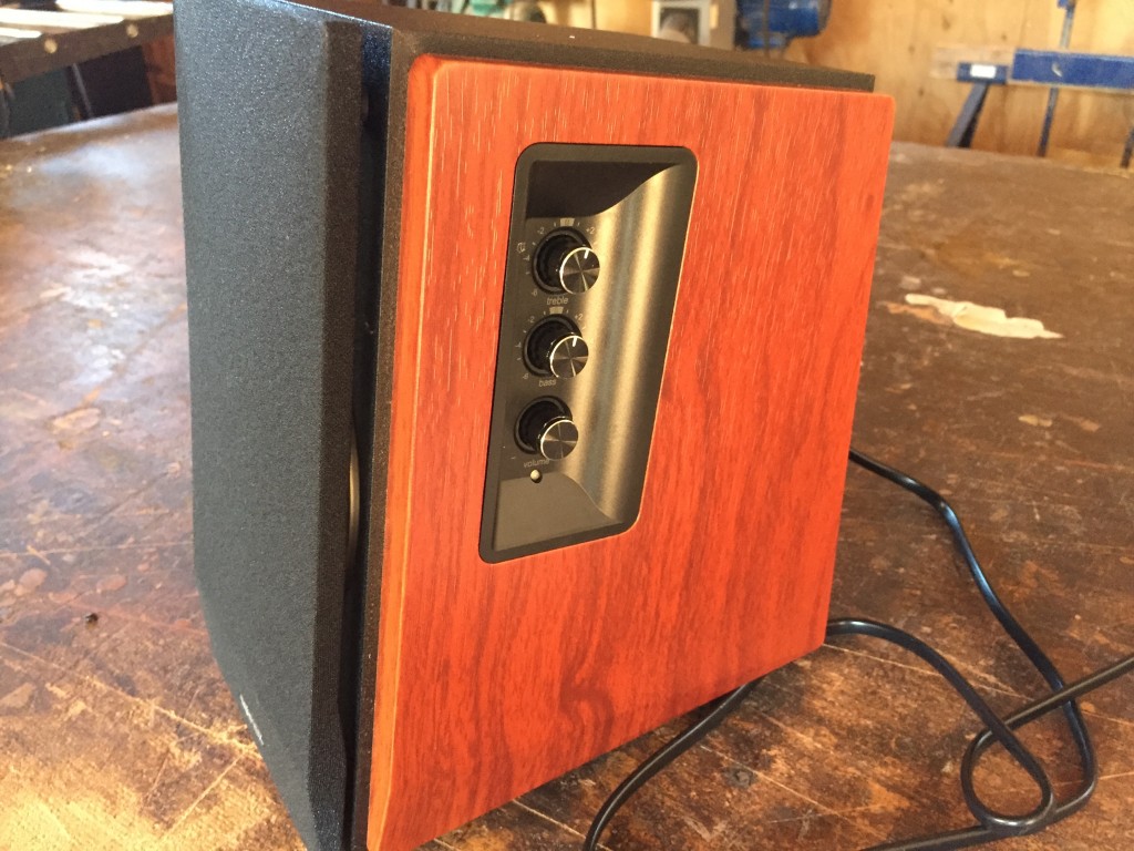 Modern Bookshelf Bluetooth Speaker - R1700BT