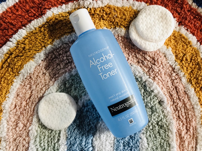 facial toner - neutrogena was one of the best options for oil control.