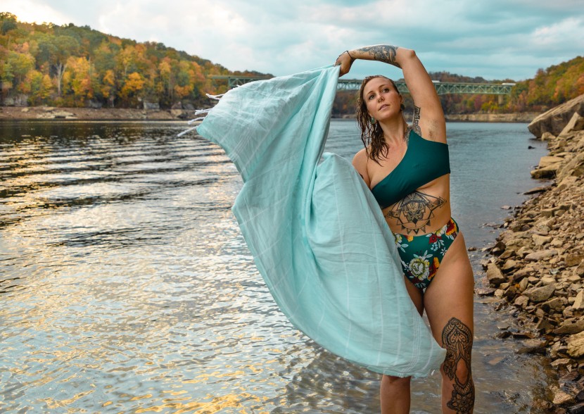 turkish towels - this towel is thin and lightweight but still absorbent, making a...