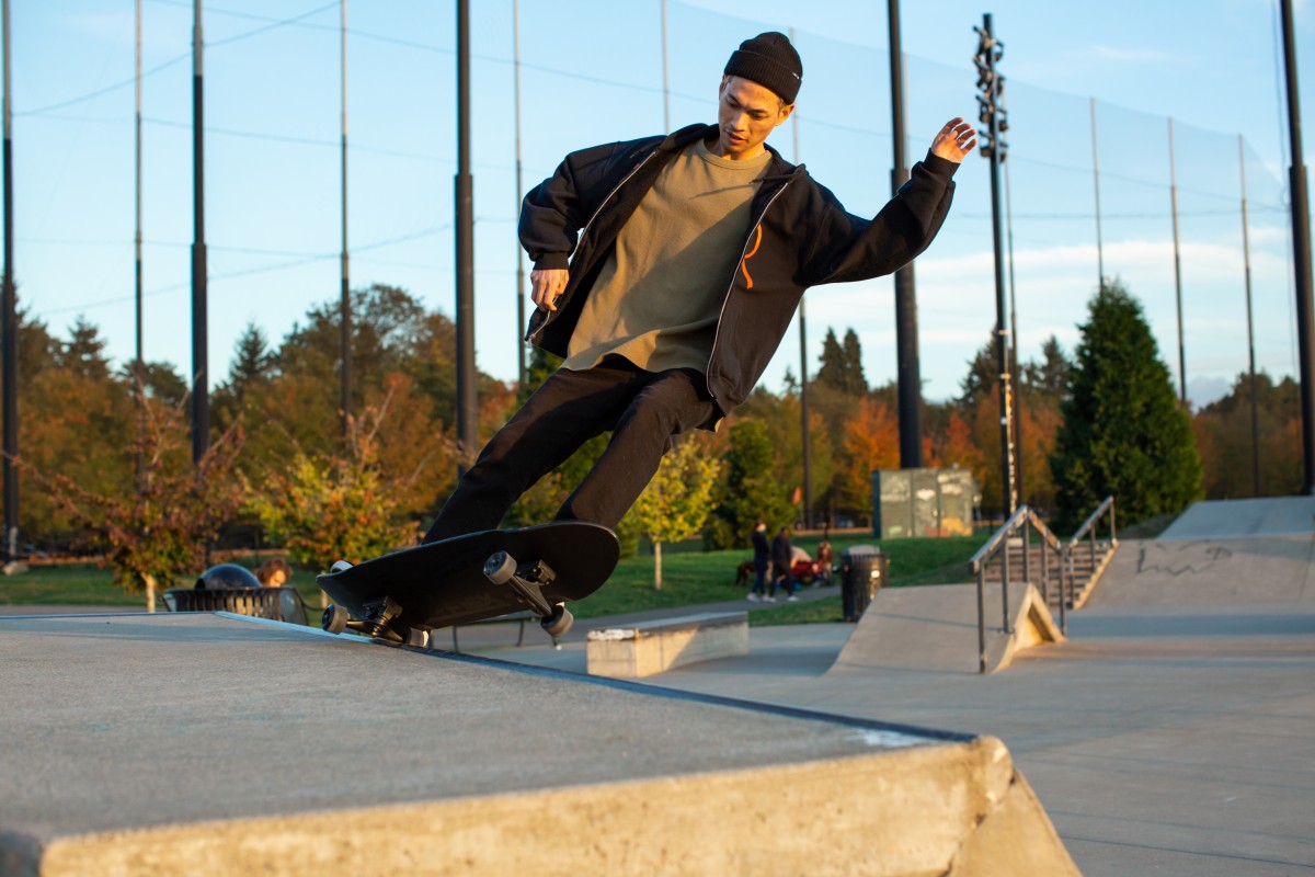 Best Skateboard Review (Adam doing a frontside 5-0 grind on the Z-Flex at the skatepark)