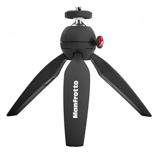 Lead photo for Best Mini Tripod for Photographers and Videographers