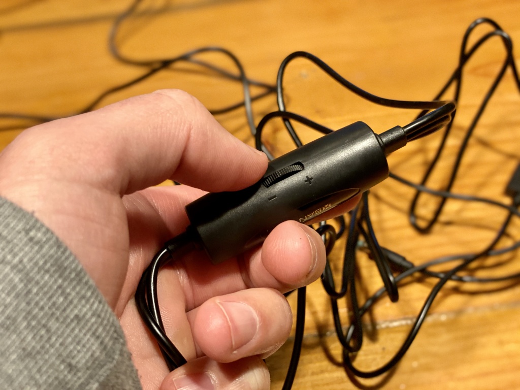 computer speaker - on-cable volume controls, like on the sanyun sw102, make it less...