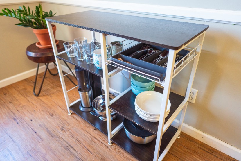 bakers rack - the high contrast and rounded corners make this an attractive option...