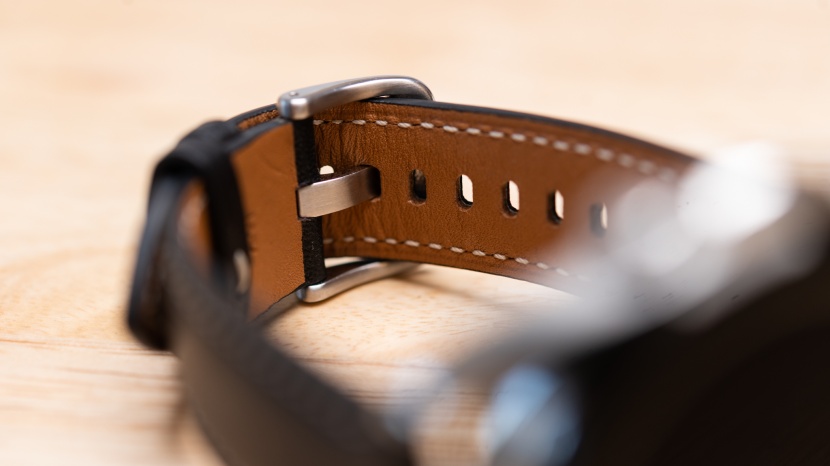 samsung galaxy watch 3 - the standard watch clasp makes it easy to clip or unclip.