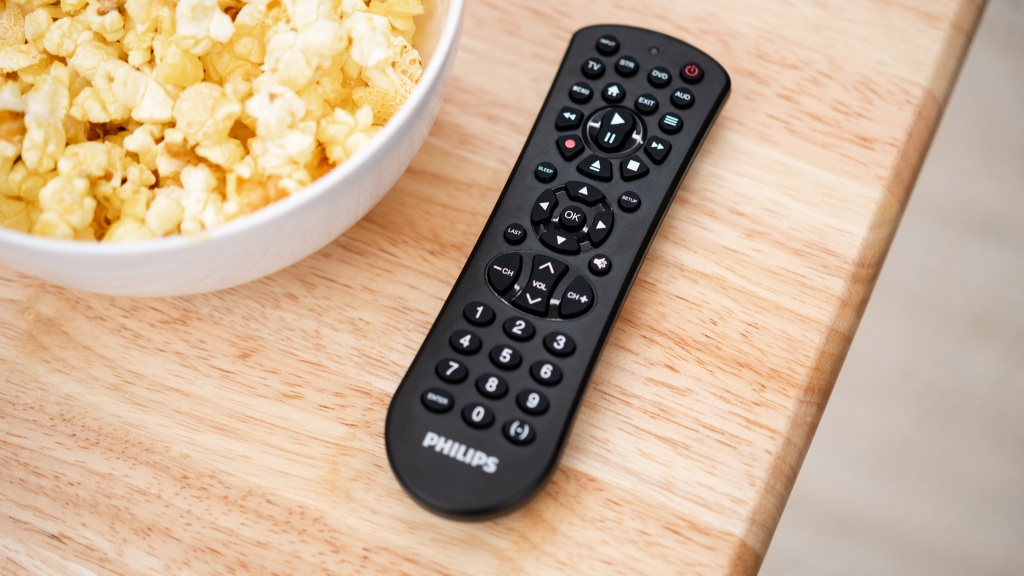 universal remote - the easy-to-program philips srp9141a/27 is a good choice for basic...