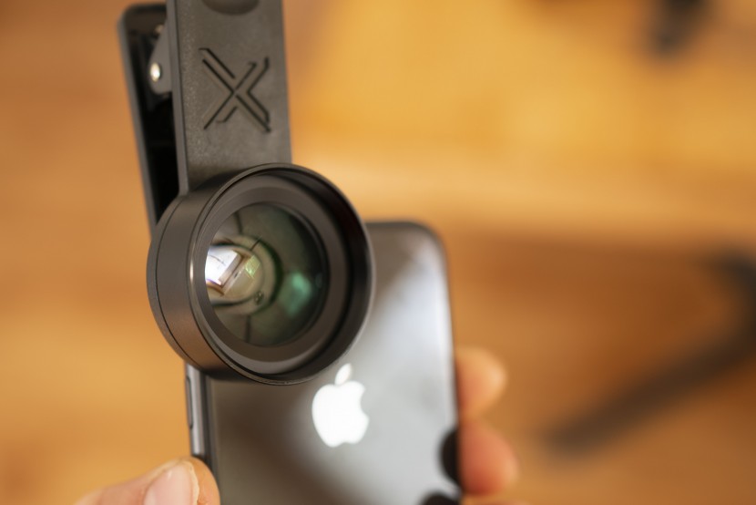 the wide angle and macro lens screw together so you always have both...