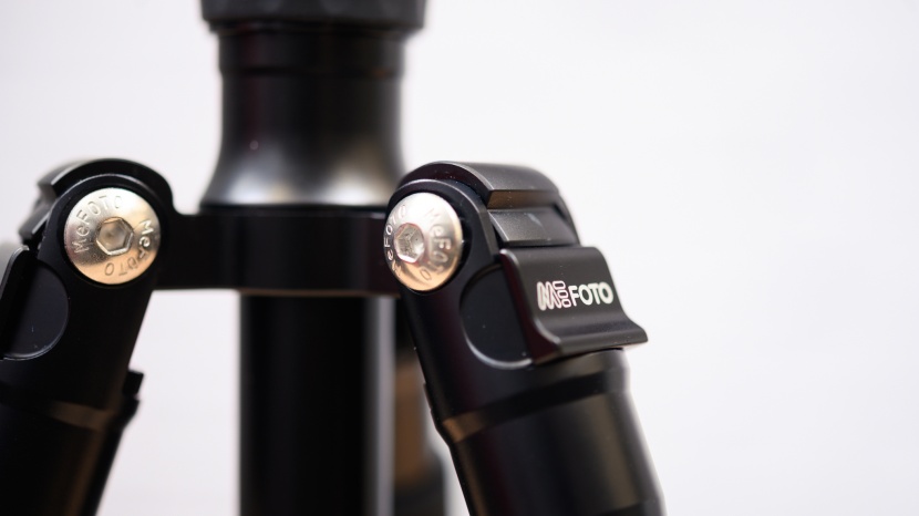 the large metal locking levers and frame largely help with the...