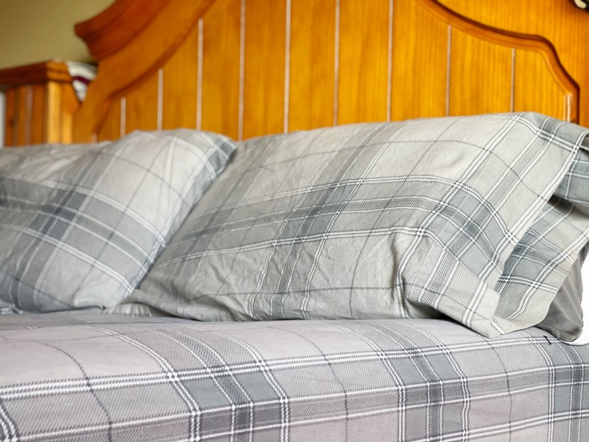 flannel sheets - the mellani organic are a solid set of flannel linens that cost less...