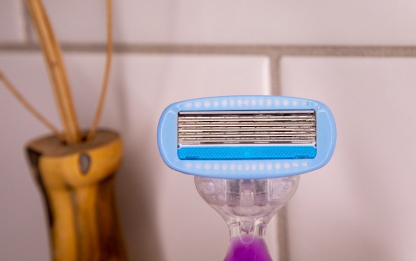 razor womens - the hinged head helps get into all your nooks and crannies.