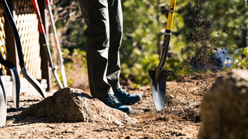 gardening shovel - the spear head spade&#039;s unique shape is optimized for breaking up...