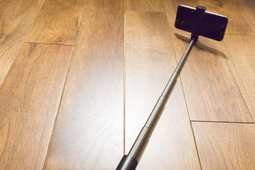 selfie stick - the vproof is as simple as it gets with an extension, a handle, and...