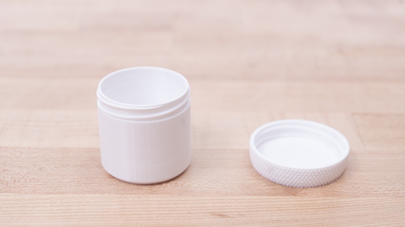 dremel digilab 3d20 - the jar and lid fit together easily.