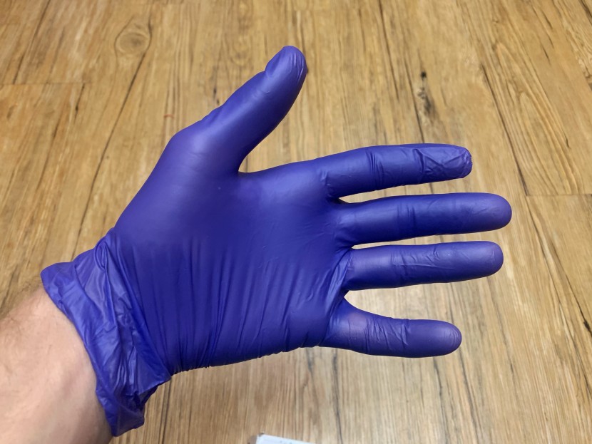disposable gloves - the dre health synthetic gloves are comfortable and form-fitting...