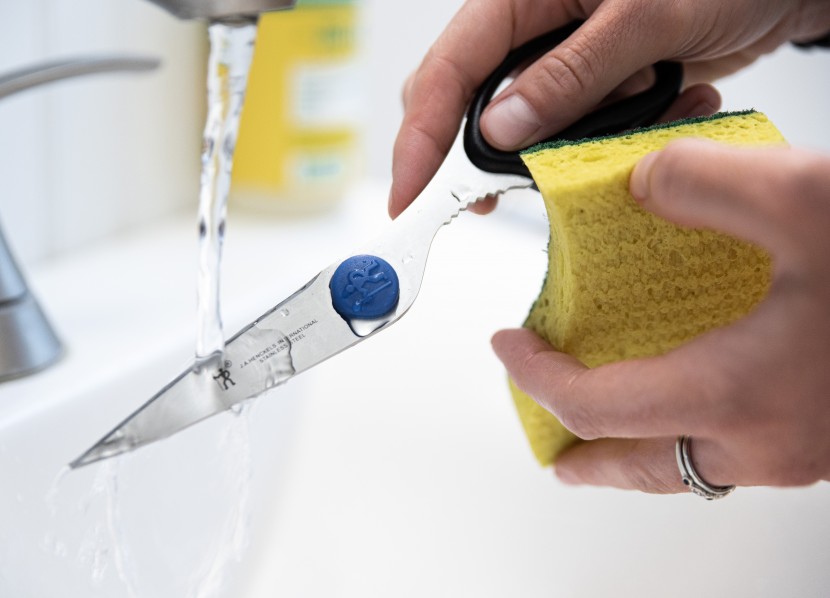kitchen shears - easily hand washing the j.a. henckels international take-apart shears