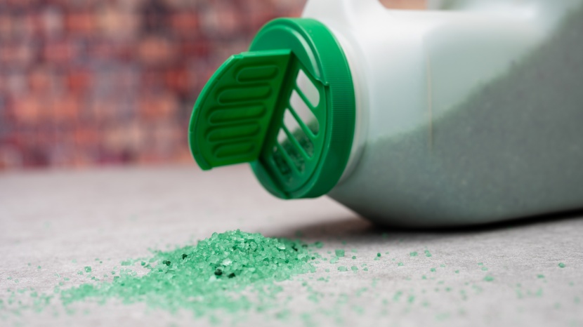 ice melt - this product coats the rock salt grain with fast-acting magnesium...