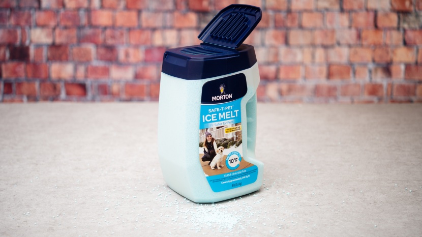 ice melt - this deicer&#039;s active ingredient urea is better than no ice melt at...