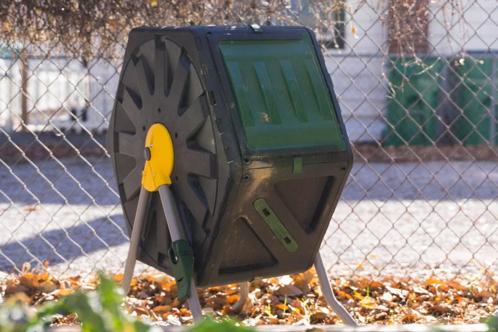 The 4 Best Compost Bins of 2023, Tested by Food & Wine