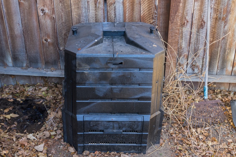 compost bin - this open bottom design is easy to load and can keep small animals...