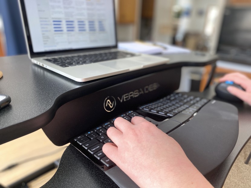 standing desk converter - the elegant design of the versadesk powerpro fetched top marks in...