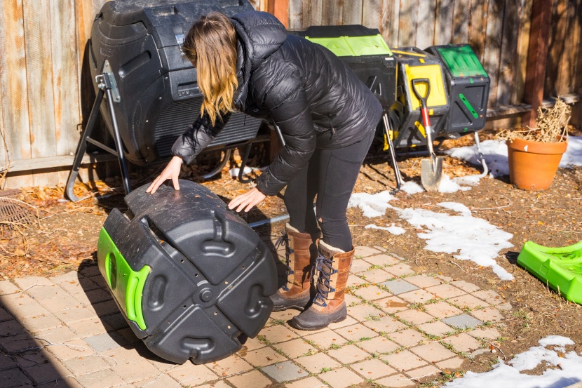 compost bin - the hotfrog can be turned on its stand, but it&#039;s more fun to roll it...