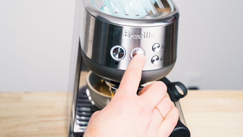 breville bambino - the bambino features a classic, if miniaturized, intuitive breville...