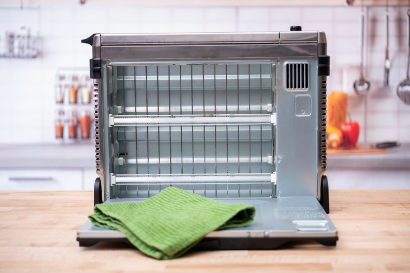 ninja foodi digital oven - if a dish makes a big mess there is easy access to clean off the...