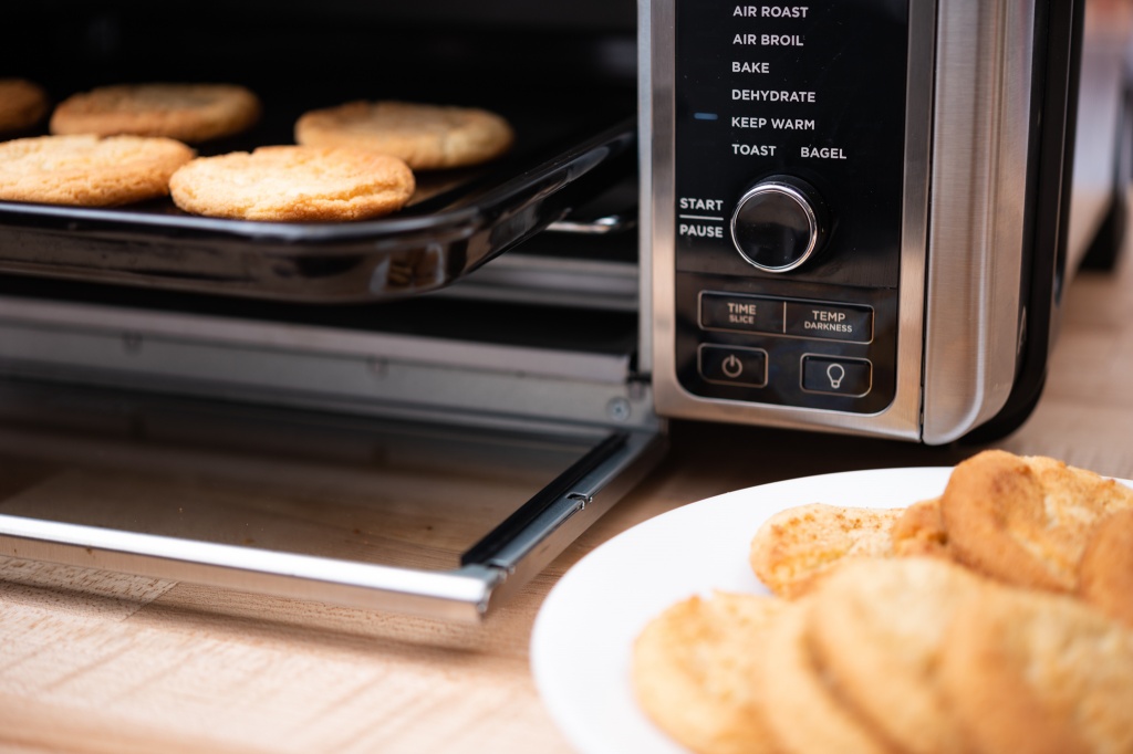 Ninja Foodi 6-in-1 Digital Air Fry Oven/Toaster Oven Flip-Away for Storage  - SP100BF