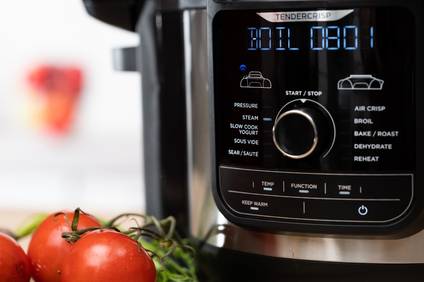 ninja foodi deluxe xl - we found the foodi deluxe interface clear and easy to use.