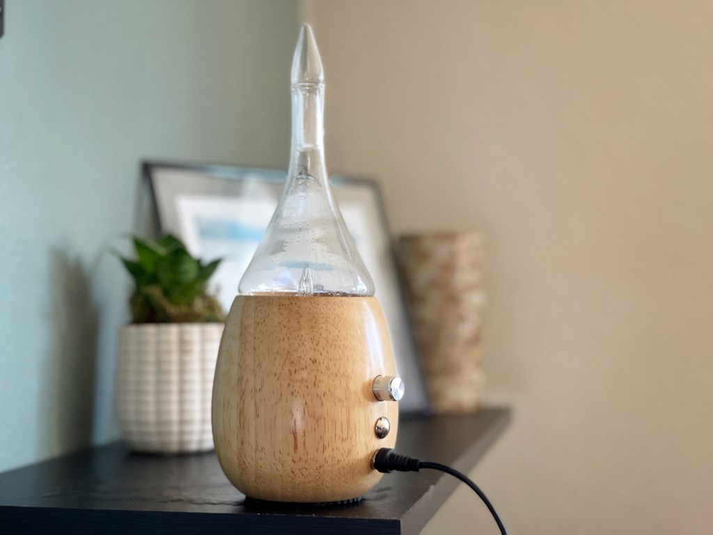 Essential Oil Diffuser, Anjou 500ml Cool Mist Humidifier Wood Grain  Aromatherapy Diffuser with 7 Color Changing Night for 12hrs of Continuous  Quiet