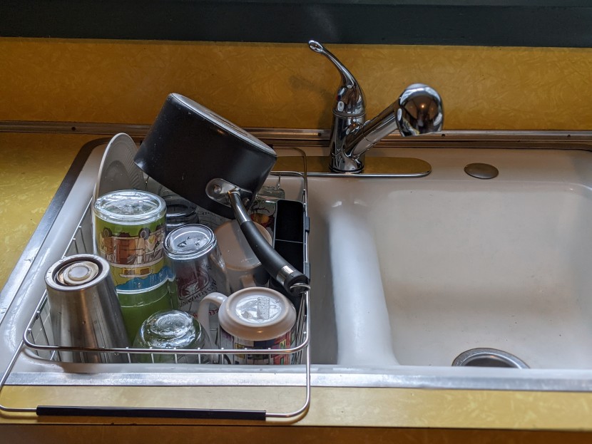 sanno's over the sink design held steady during testing.