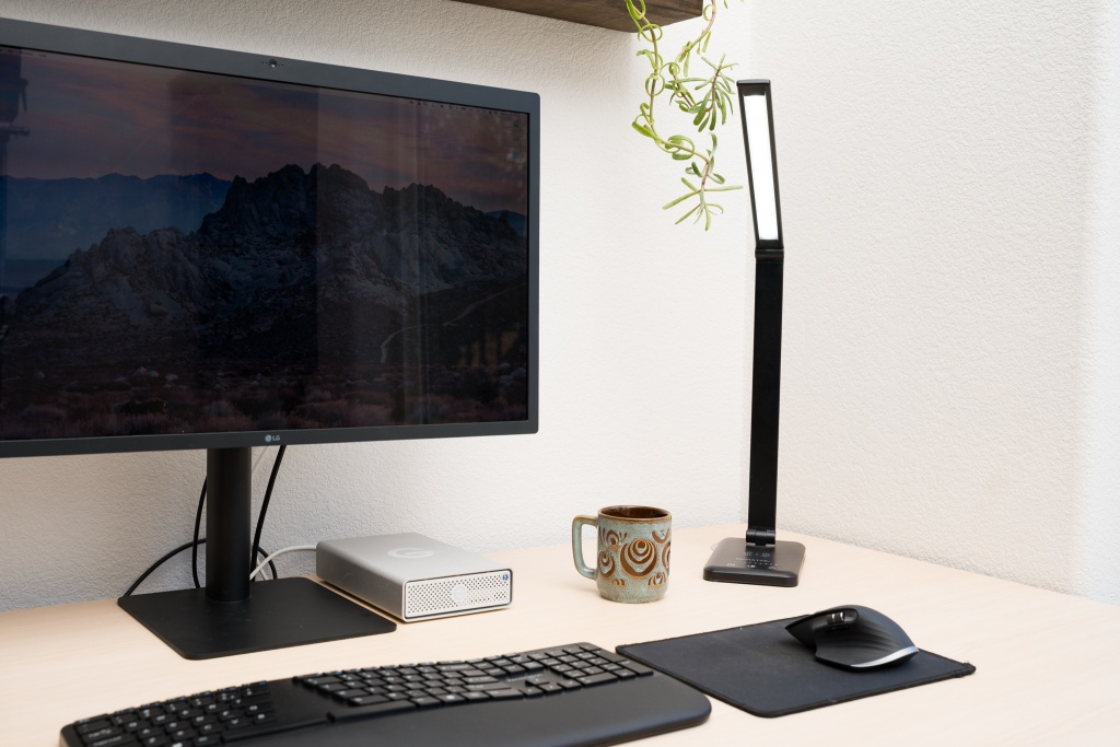 What is the Best Lamp for Desks with Multiple Monitors?