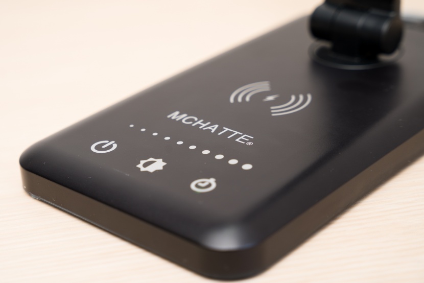 the mchatte led has touch controls and a wireless charging pad.