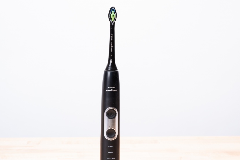 toothbrush head - pictured here is the philips diamondclean.