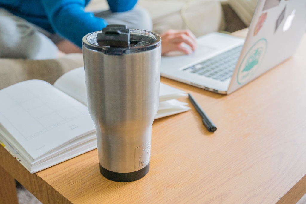 Insulated Skinny Stainless Steel Tumbler - 18oz Coffee Tumbler with Flip  Top Lid - Travel Coffee Mug 100% Leak-Proof Lids - Slim Vacuum Insulated  Tumblers Keeps Hot and Cold - Great for Home, Office. 