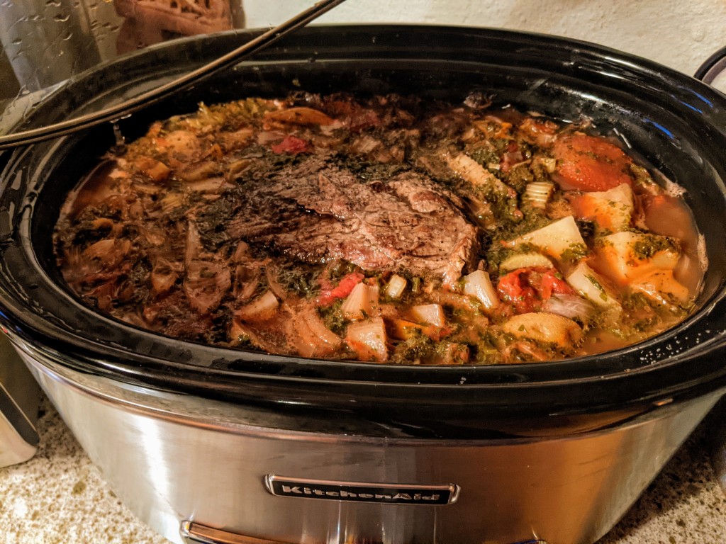 The 10 Best Slow Cookers for Fall 2023, Tested and Reviewed