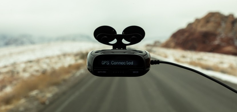 uniden dfr7 - built-in gps is an advanced feature on this budget friendly detector.