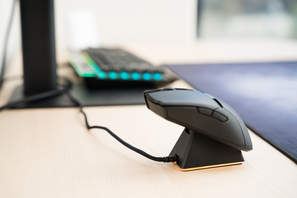 razer viper ultimate - perhaps the best wireless mouse in the world.