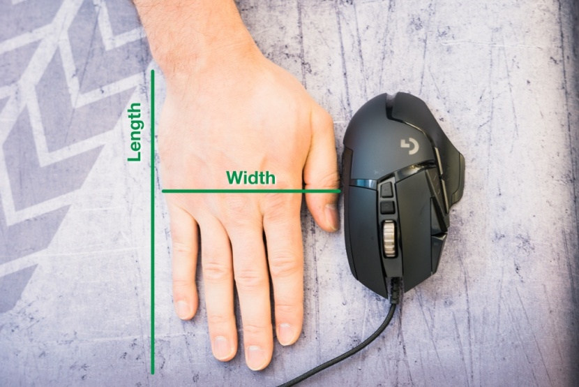 gaming mouse - most mice are sized to match certain hand sizes. taking the time to...