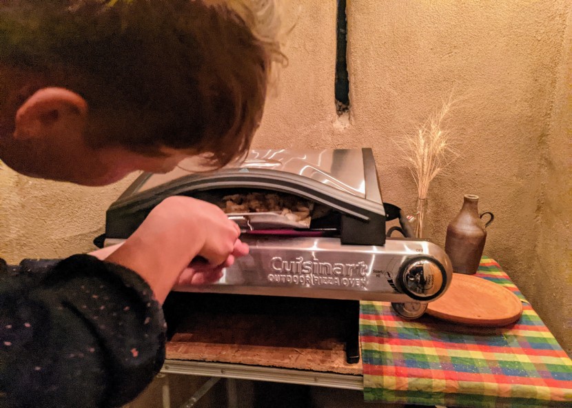 cuisinart alfrescamore - with some precision, it is certainly possible to launch pizzas into...