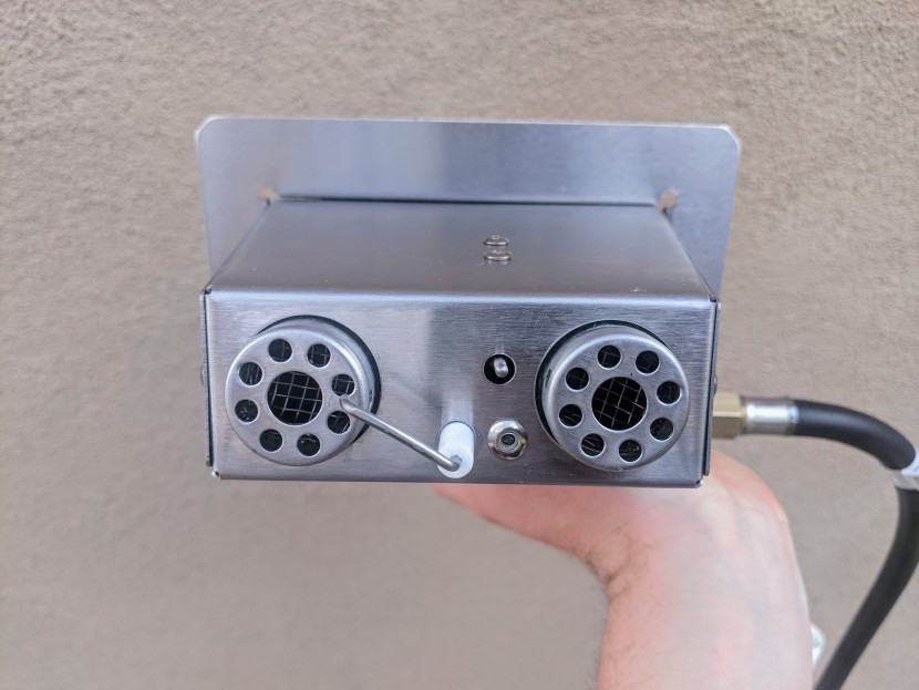 pizza oven - the shape, power output, and positioning of a gas-burner makes all...