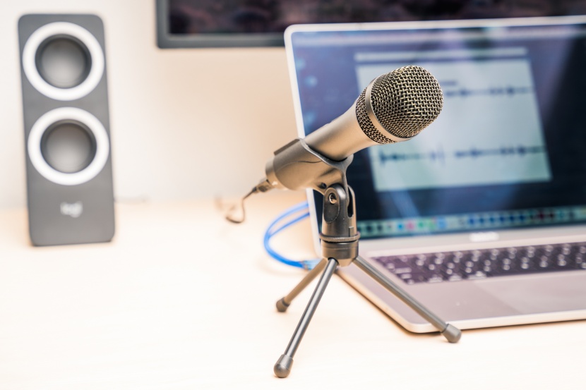 usb microphone - the classically styled at2005usb is a great bare-bones model for the...