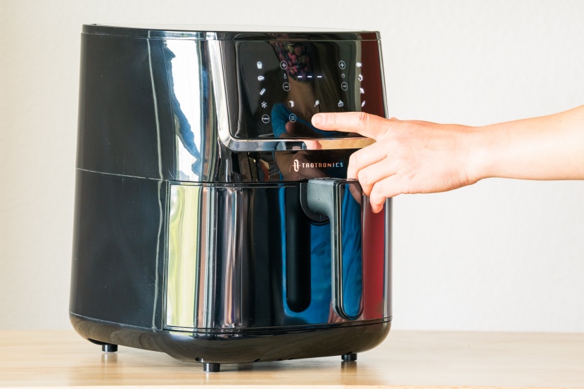 taotronics xl 6 quart - the taotonics has 11 settings, two of which are specifically for...