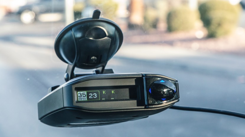 radar detector - the escort max 360 is a very feature-rich device. in expert mode you...