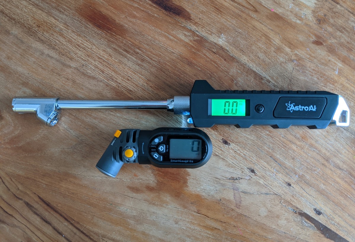 The 4 Best Tire Pressure Gauges | Tested & Rated